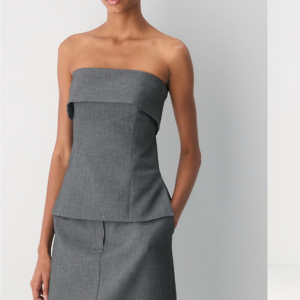Aritzia Babaton Element Tube Top